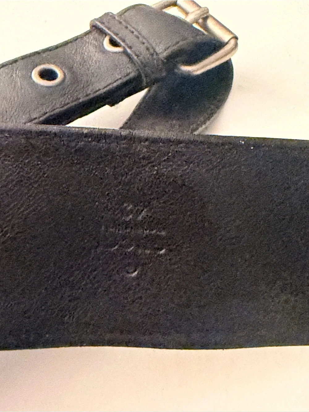 Gucci Black Leather Men's Harness Strap with Buckle and Grommet Details